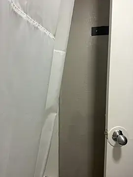 Loopsies online show from 04/15/26, 01:23