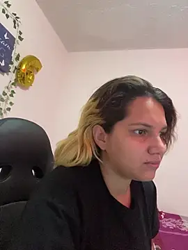 aurora bela online show from 04/11/26, 09:02