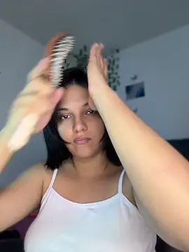 Snapshot of aurora_bela chatting on 07/21/26, 01:41 aurora bela online show from 07/21/26, 01:41