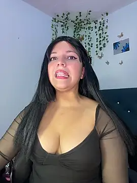 Snapshot of aurora_bela chatting on 07/29/26, 04:54 aurora bela online show from 07/29/26, 04:54