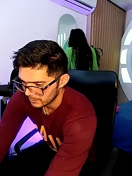 ritzabeth daniel online show from 03/31/26, 02:46