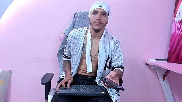 DanteLuxx online show from 04/11/26, 06:18