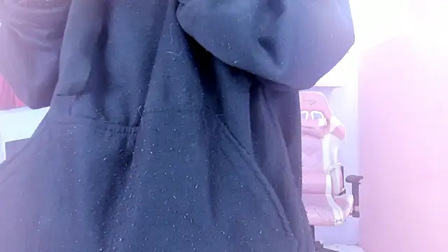 DanteLuxx online show from 05/06/26, 03:57