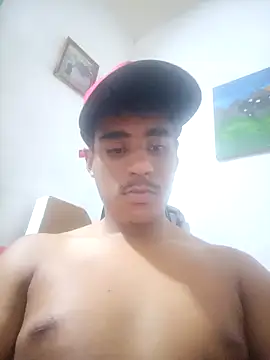 luis230436 online show from 03/25/26, 03:23