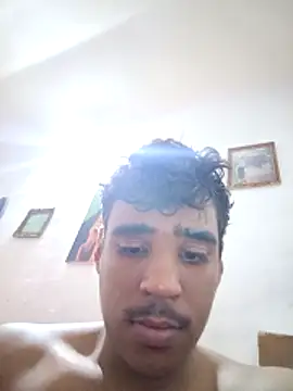 luis230436 online show from 03/27/26, 03:45