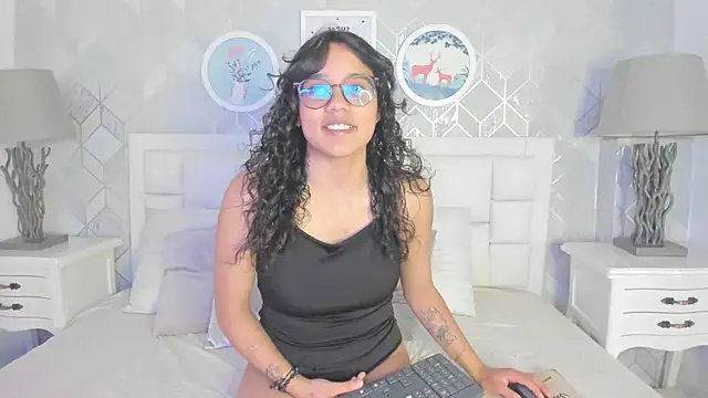 Snapshot of star_angel_7 chatting on 02/28/26, 12:39 star angel 7 online show from 02/28/26, 12:39