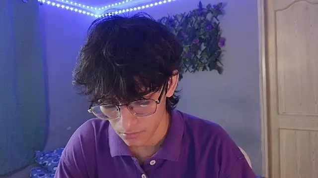 noah millerx online show from 03/18/26, 05:54