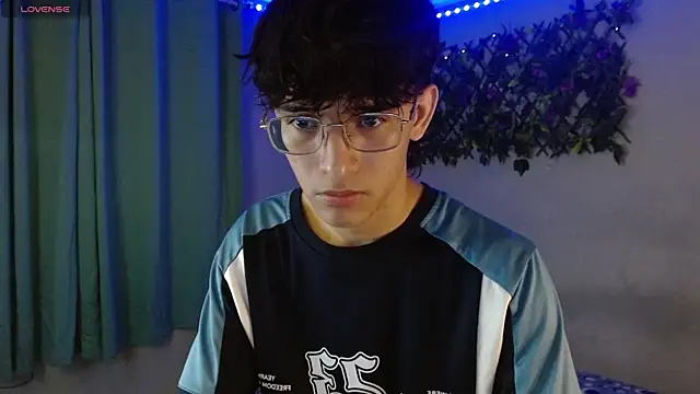 noah millerx online show from 04/19/26, 04:56