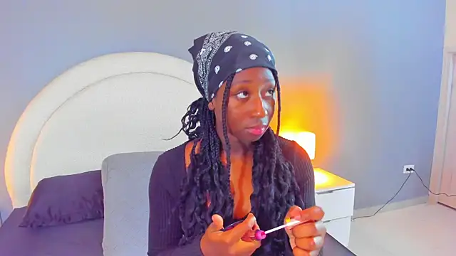 Snapshot of zoepinkett chatting on 02/28/26, 03:40 zoepinkett online show from 02/28/26, 03:40