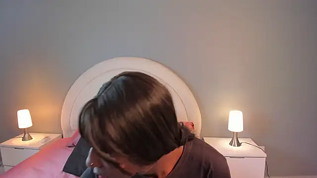 zoepinkett online show from 04/27/26, 03:26