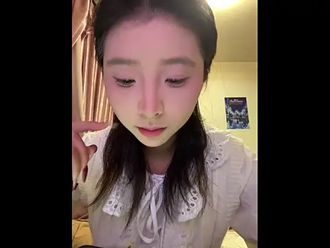 Snapshot of Y--F--LOVE chatting on 02/28/26, 04:19 Y--F--LOVE online show from 02/28/26, 04:19