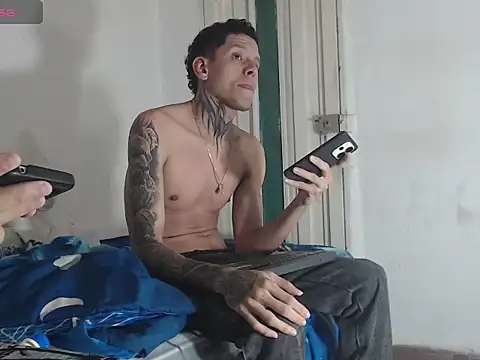 Snapshot of gabriel_reyes21 chatting on 07/25/26, 11:35 gabriel reyes21 online show from 07/25/26, 11:35