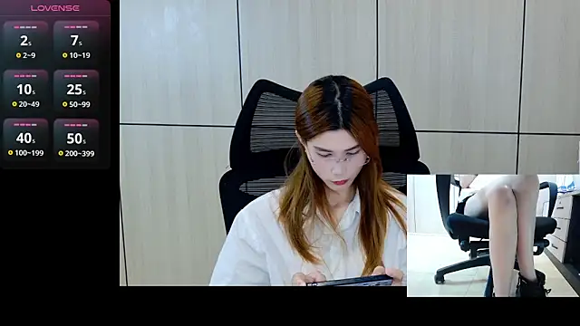 Snapshot of zhen-68 chatting on 05/02/26, 02:49 zhen-68 online show from 05/02/26, 02:49
