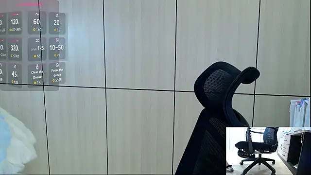 Snapshot of zhen-68 chatting on 05/04/26, 03:35 zhen-68 online show from 05/04/26, 03:35