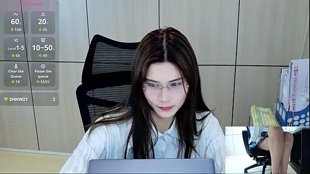 Snapshot of zhen-68 chatting on 05/14/26, 12:50 zhen-68 online show from 05/14/26, 12:50