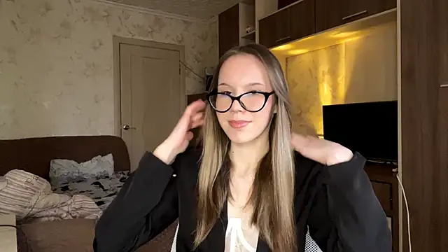 PrettyReal online show from 03/06/26, 08:22