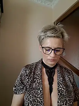 LunaBlaise online show from 03/17/26, 12:19