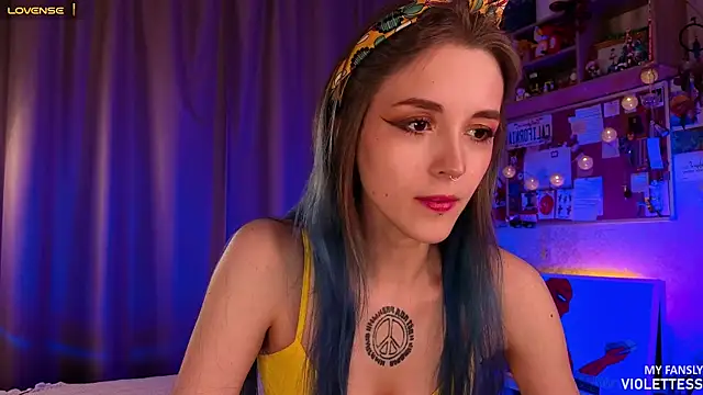 violettess online show from 04/10/26, 04:01