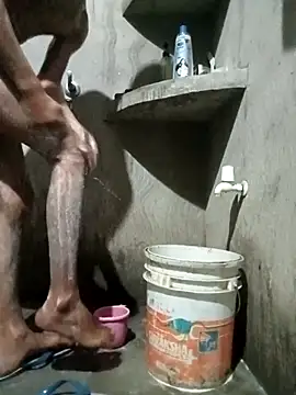 Snapshot of CoralN chatting on 02/27/26, 01:11 CoralN online show from 02/27/26, 01:11