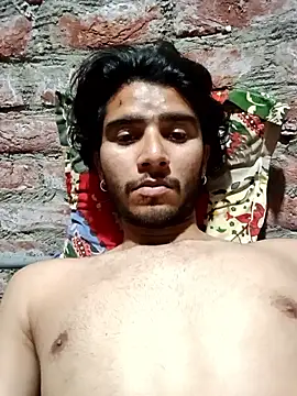 Snapshot of CoralN chatting on 03/03/26, 01:17 CoralN online show from 03/03/26, 01:17