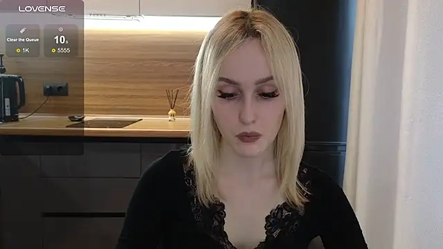 Bella Villen online show from 06/03/26, 11:24