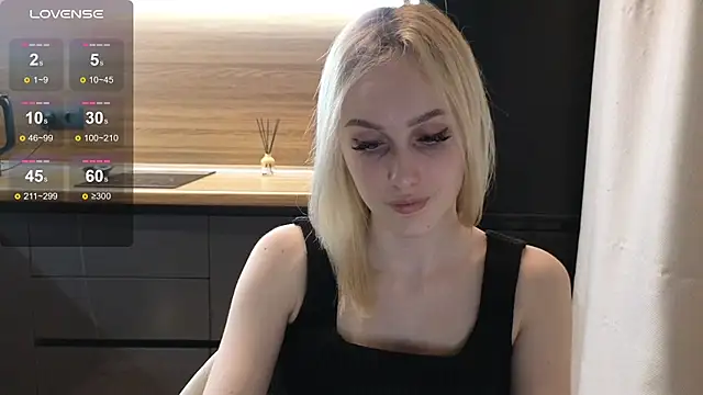 Bella Villen online show from 06/03/26, 07:30