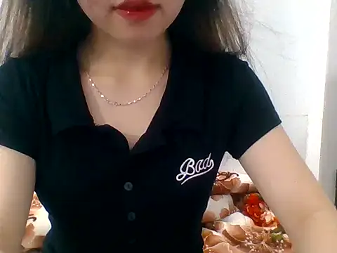 Snapshot of kiraa-007 chatting on 05/10/26, 02:11 kiraa-007 online show from 05/10/26, 02:11