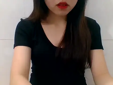 Snapshot of kiraa-007 chatting on 06/06/26, 05:39 kiraa-007 online show from 06/06/26, 05:39