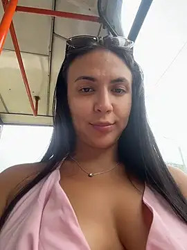 Snapshot of Bunny_Lush chatting on 07/20/26, 10:39 Bunny Lush online show from 07/20/26, 10:39