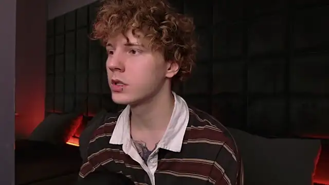 Mickey Hawk online show from 03/02/26, 04:25