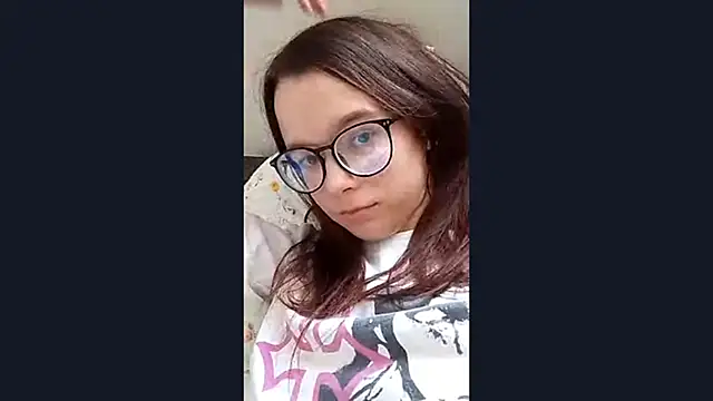 Snapshot of timehealsnothing chatting on 03/16/26, 01:37 timehealsnothing online show from 03/16/26, 01:37