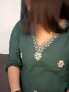 Snapshot of OG_DARLING1 chatting on 03/03/26, 04:02 OG DARLING1 online show from 03/03/26, 04:02