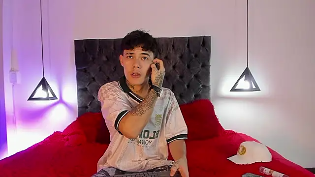 im seven online show from 02/28/26, 04:02