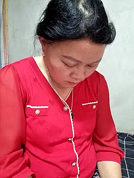 Snapshot of phay79 chatting on 03/03/26, 08:20 phay79 online show from 03/03/26, 08:20