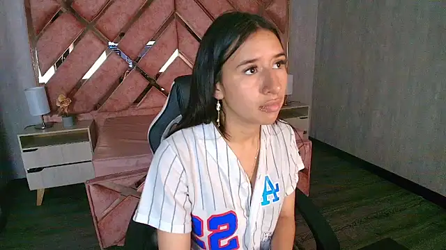 LilyRossi  online show from 05/16/26, 12:15