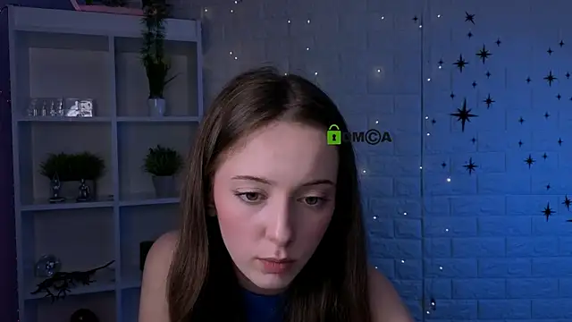 Snapshot of chloe_ley chatting on 05/03/26, 07:53 chloe ley online show from 05/03/26, 07:53