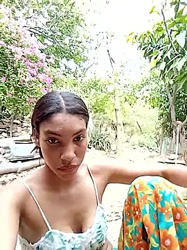 ginevere 20 online show from 04/08/26, 08:20