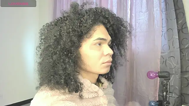 V-nus online show from 04/11/26, 03:16