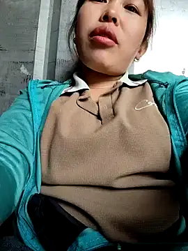 Snapshot of MiuNazz chatting on 03/06/26, 05:04 MiuNazz online show from 03/06/26, 05:04