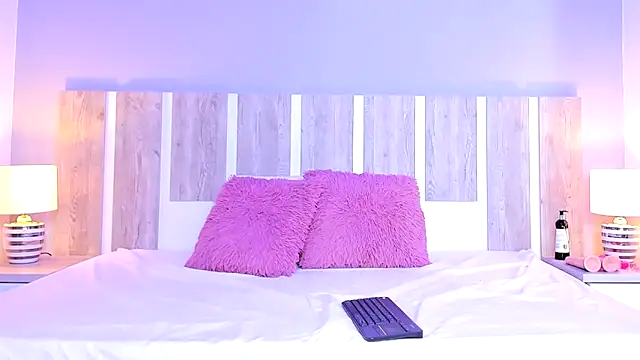 EmilySearss online show from 03/27/26, 08:52