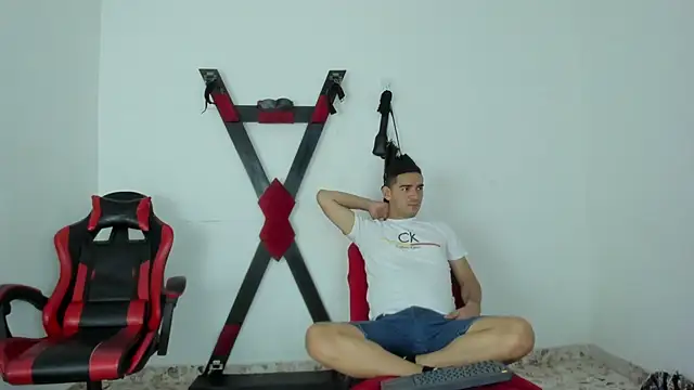 Snapshot of BDSMRoom chatting on 03/03/26, 07:42 BDSMRoom online show from 03/03/26, 07:42