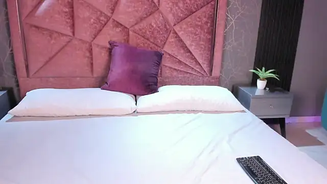 Cristal    online show from 03/07/26, 12:35