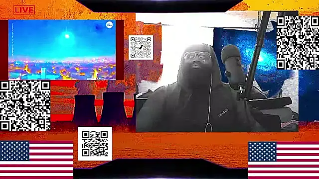Snapshot of RussellTaylorLacy chatting on 05/15/26, 06:26 RussellTaylorLacy online show from 05/15/26, 06:26
