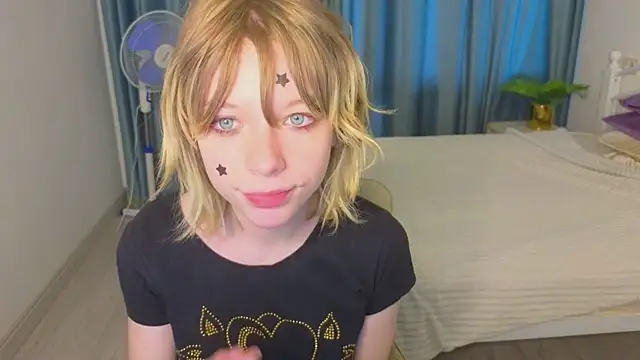 MollySally online show from 06/19/26, 04:17