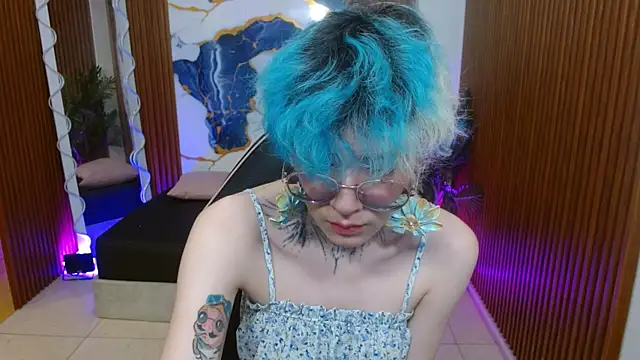 Lyra tay online show from 04/21/26, 07:06