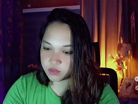 Snapshot of Sweet_coleen chatting on 03/24/26, 04:12 Sweet coleen online show from 03/24/26, 04:12