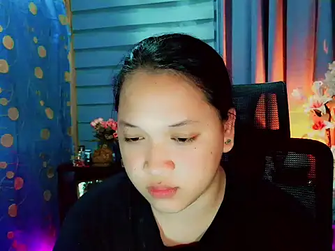 Snapshot of Sweet_coleen chatting on 04/05/26, 01:30 Sweet coleen online show from 04/05/26, 01:30