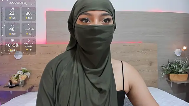  jennaa online show from 04/21/26, 08:12