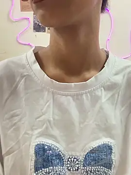 Zoiii   online show from 03/31/26, 01:44