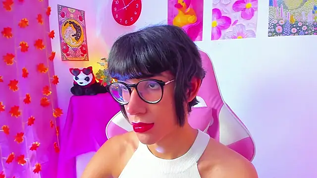 Madeline 21 online show from 03/18/26, 05:10